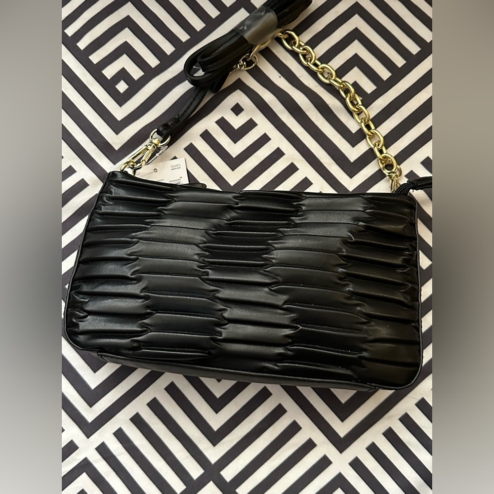 NWT Women's Four Seasons Black Pleated Front Chain Crossbody Bag Shoulder Bag